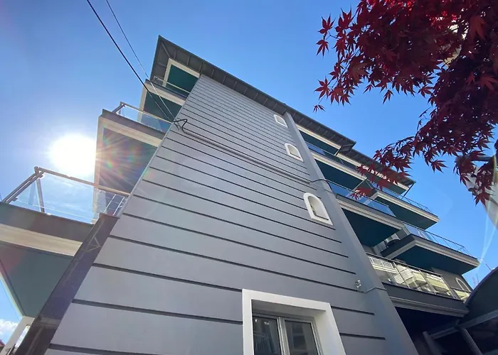 Imperia President Hotel *